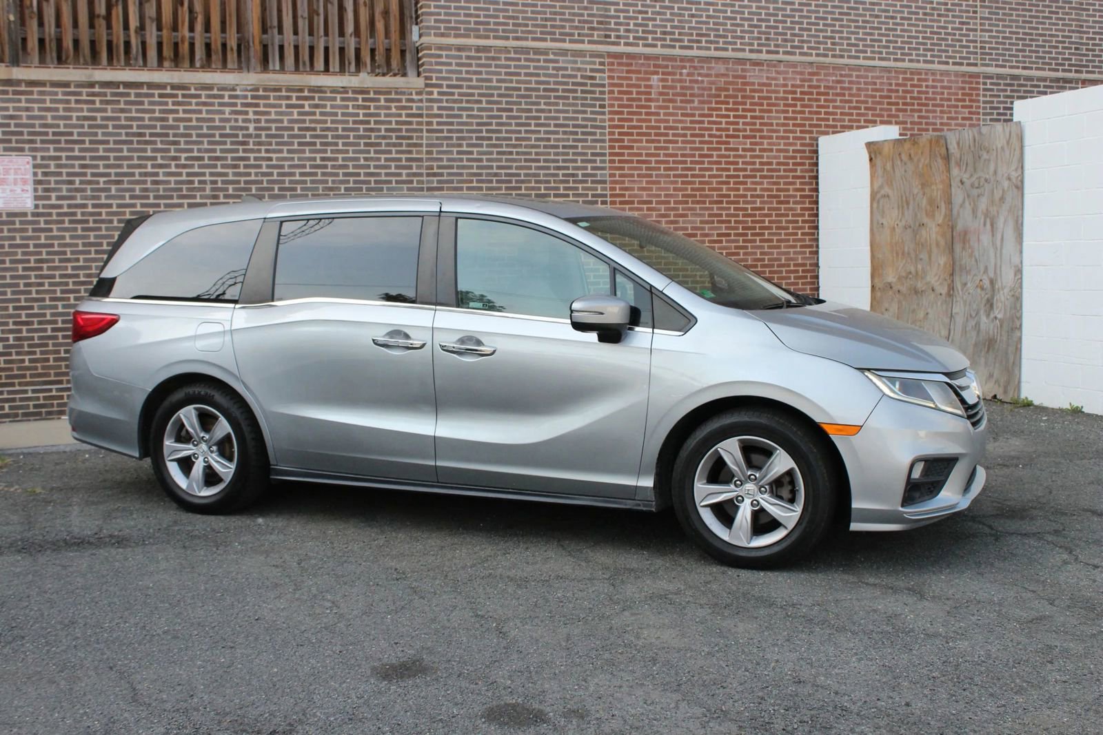 Used 2018 Honda Odyssey EX-L image 2