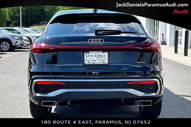 Used 2025 Audi Q5 Premium Plus w/ Premium Plus AWD/4WD image 4