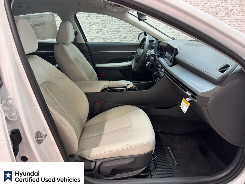 Used 2026 Hyundai Sonata SEL FWD image 14