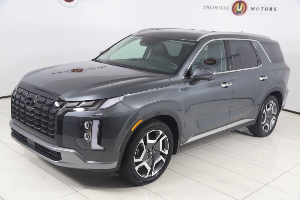 Used 2023 Hyundai Palisade Limited w/ Cargo Package AWD/4WD image 23