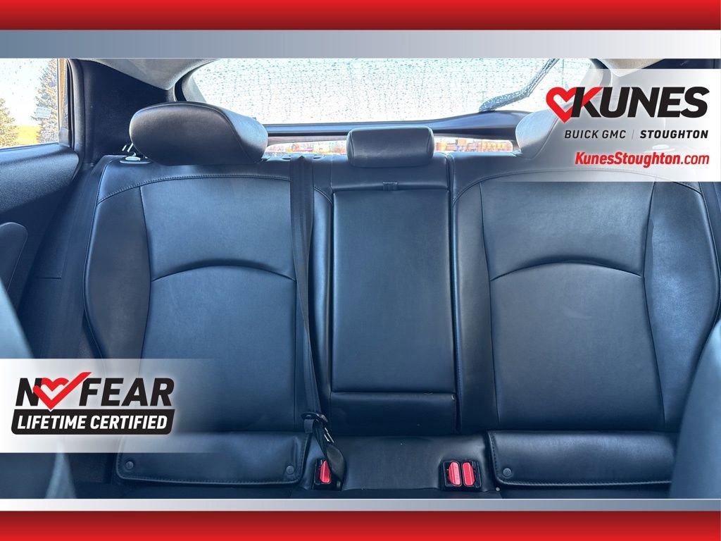 Used 2022 Toyota Prius XLE image 36