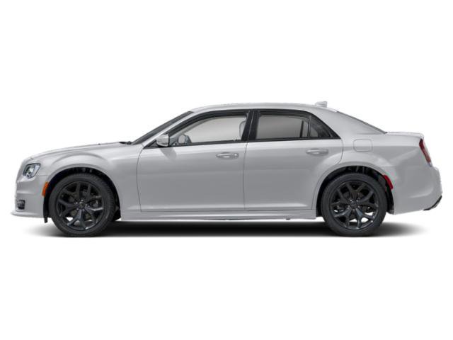 Used 2023 Chrysler 300 Touring L image 3