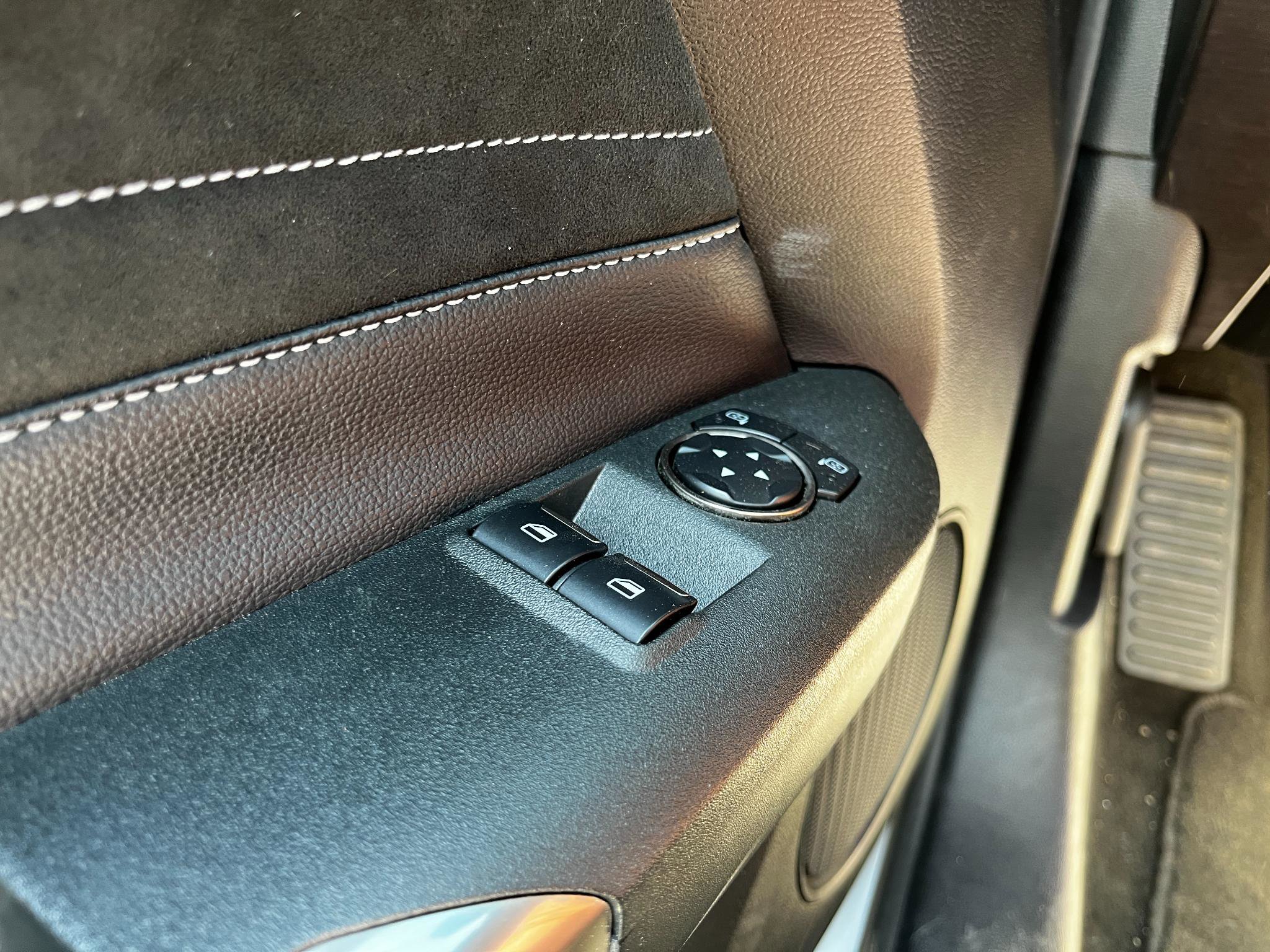 Used 2016 Ford Mustang Shelby GT350 w/ Technology Package image 30