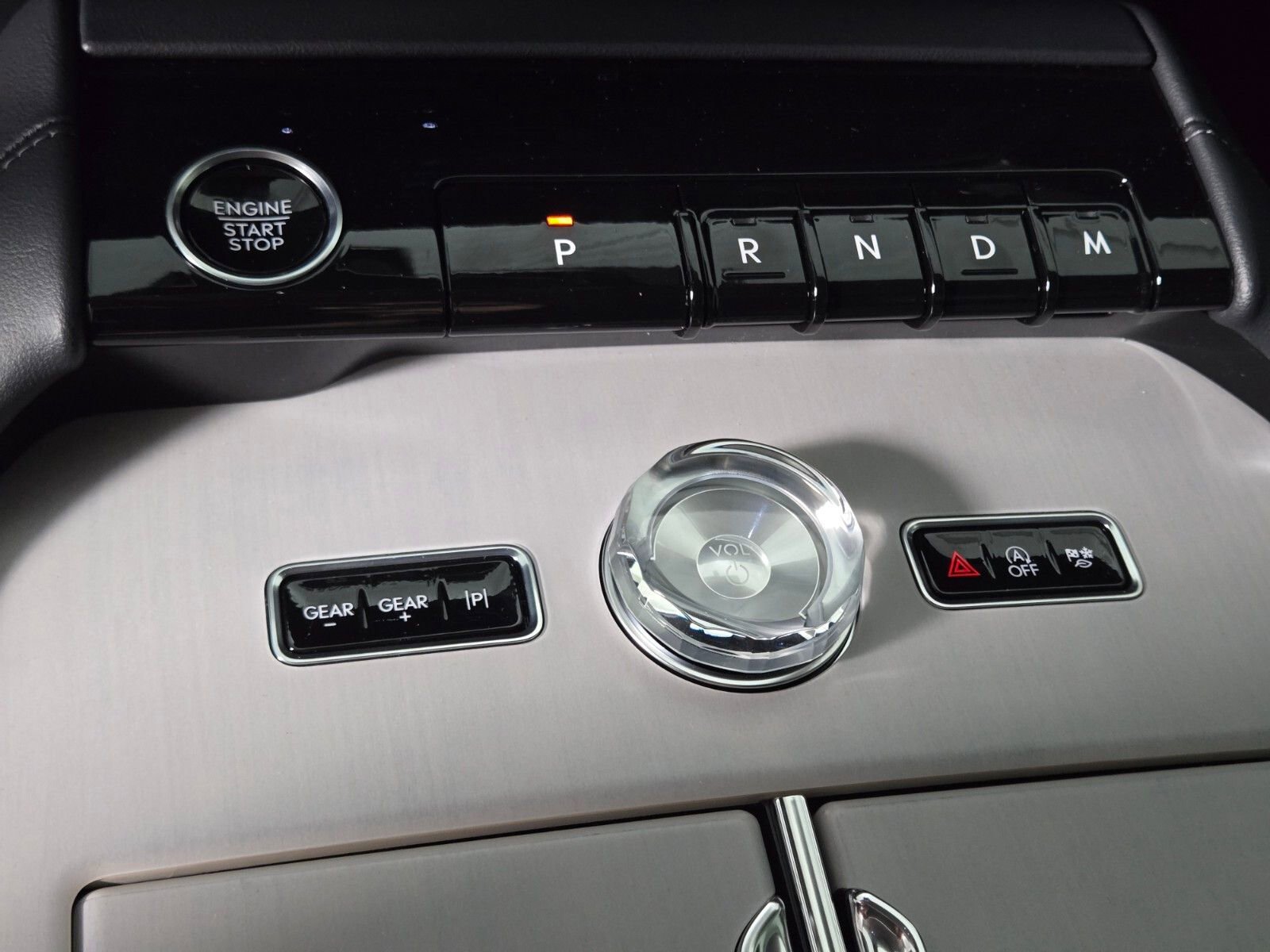 New 2026 Lincoln Navigator Premiere AWD/4WD image 27