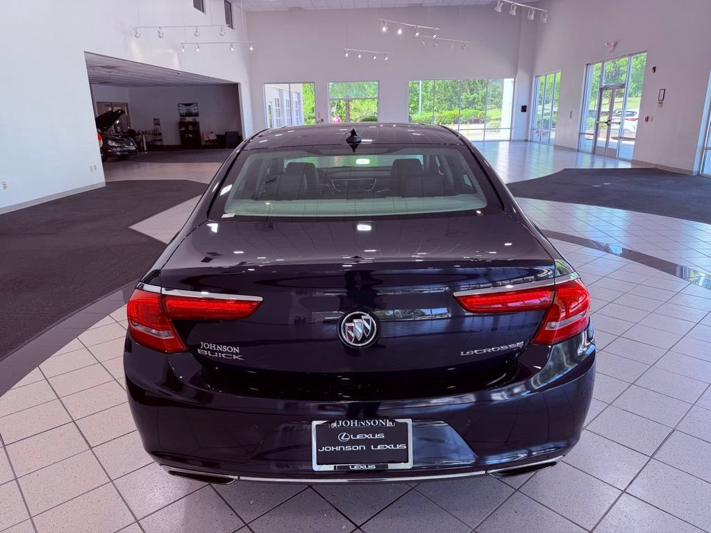 Used 2017 Buick LaCrosse Essence FWD image 12