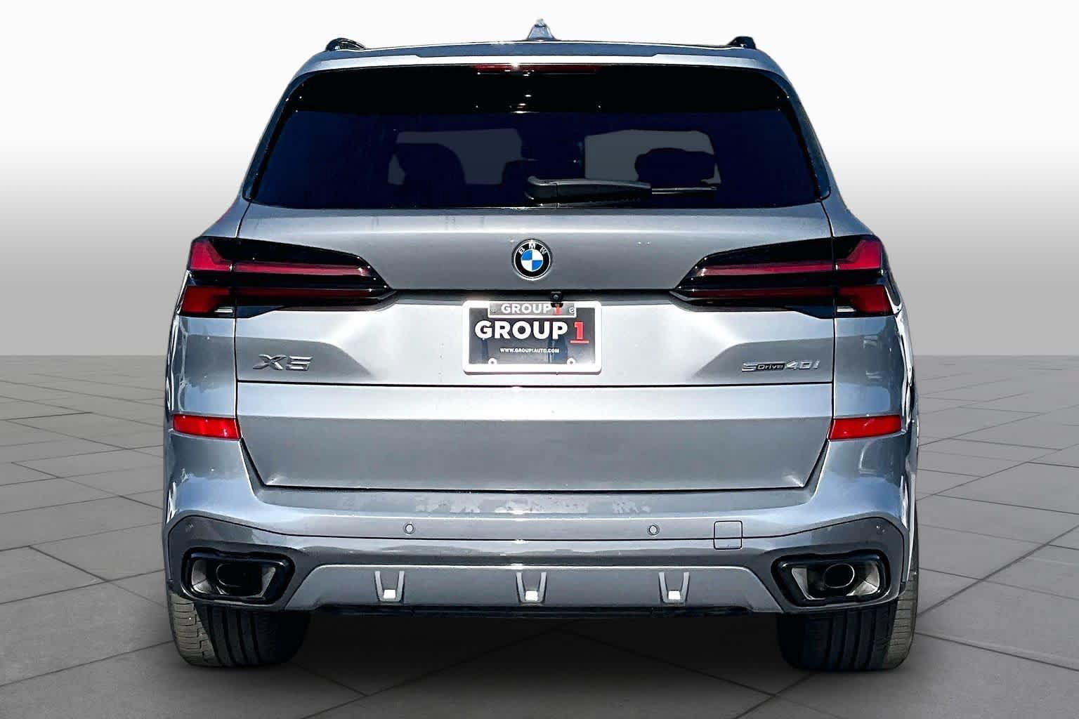 Used 2025 BMW X5 sDrive40i w/ M Sport Package RWD image 5