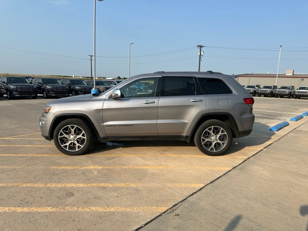 Used 2021 Jeep Grand Cherokee Limited AWD/4WD image 4