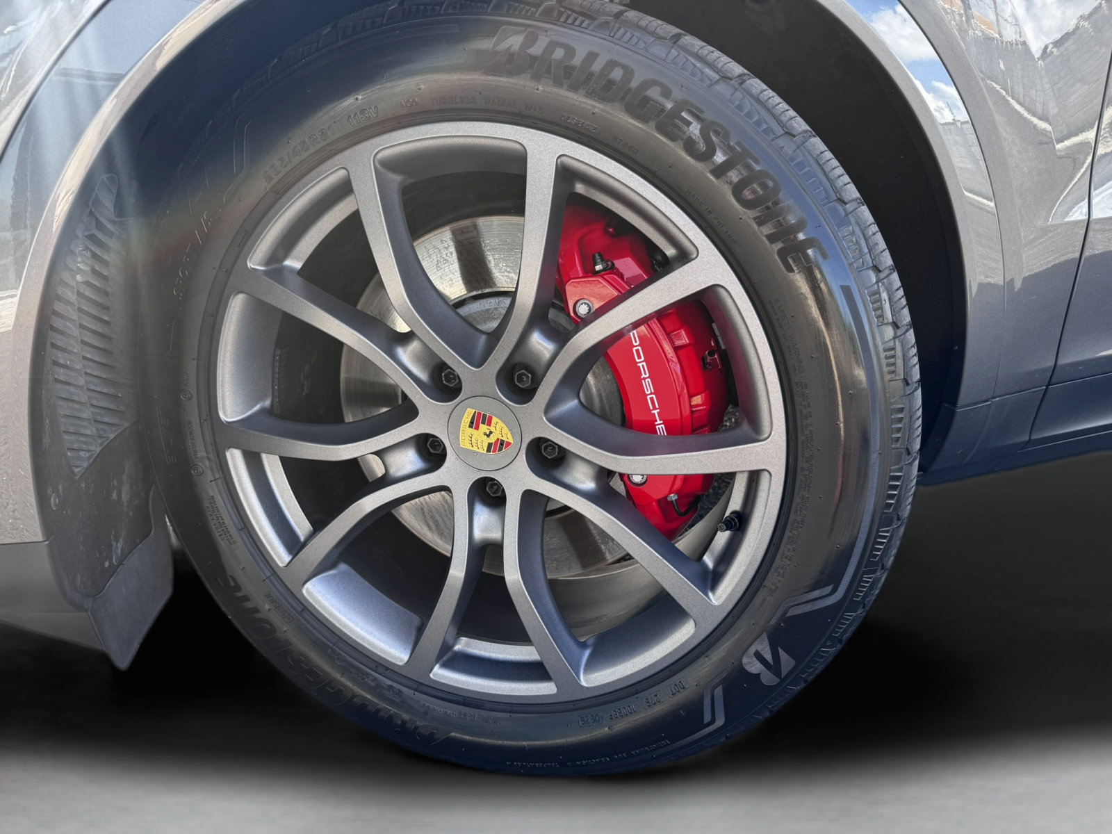Certified 2024 Porsche Cayenne S AWD/4WD image 31