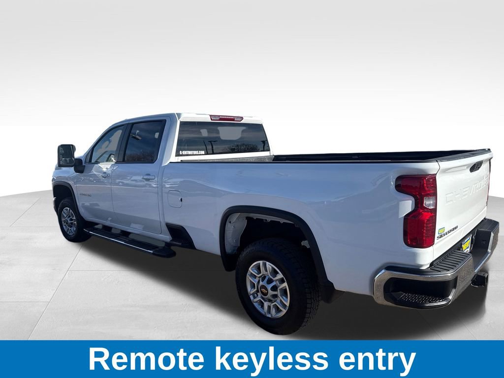 Used 2024 Chevrolet Silverado 2500 LT image 4