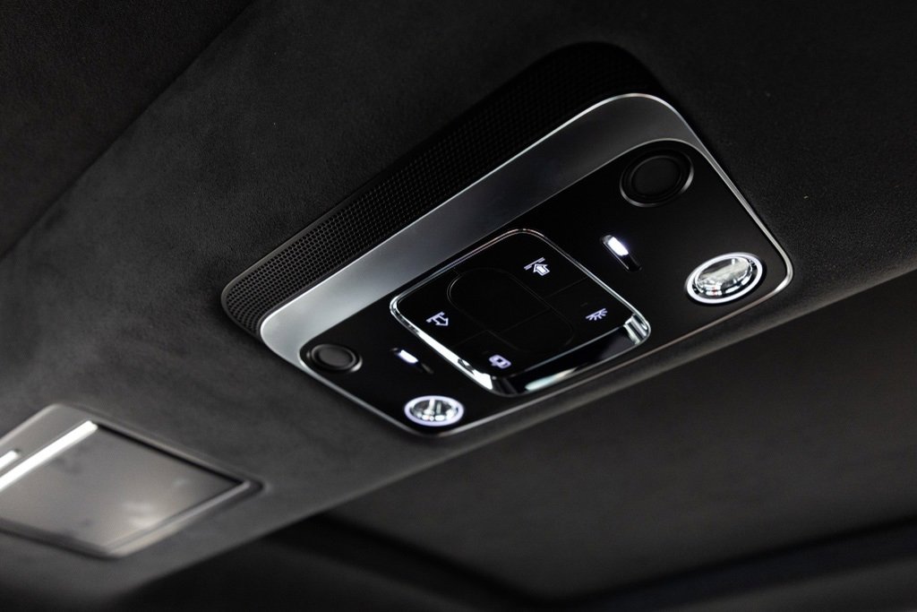 New 2025 Bentley Flying Spur Plug-In Hybrid image 45