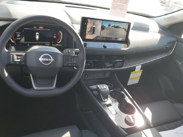 New 2026 Nissan Rogue Platinum AWD/4WD image 11