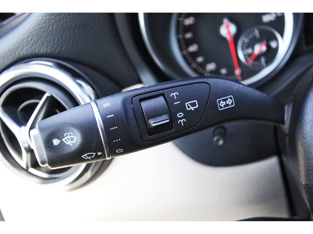 Used 2019 Mercedes-Benz GLA 250 GLA 250 image 17