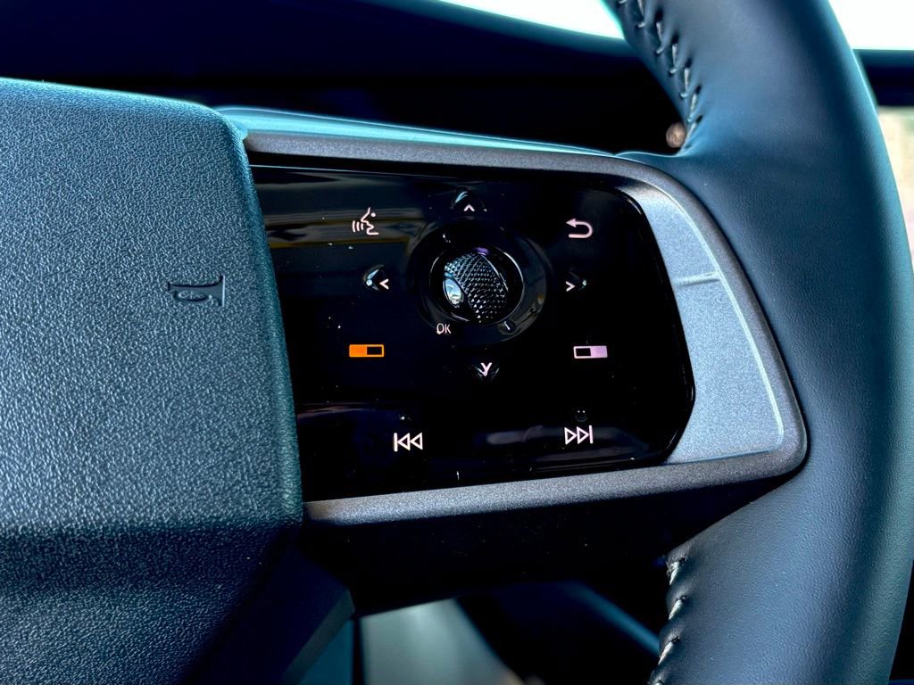 New 2025 Nissan Murano SL image 14