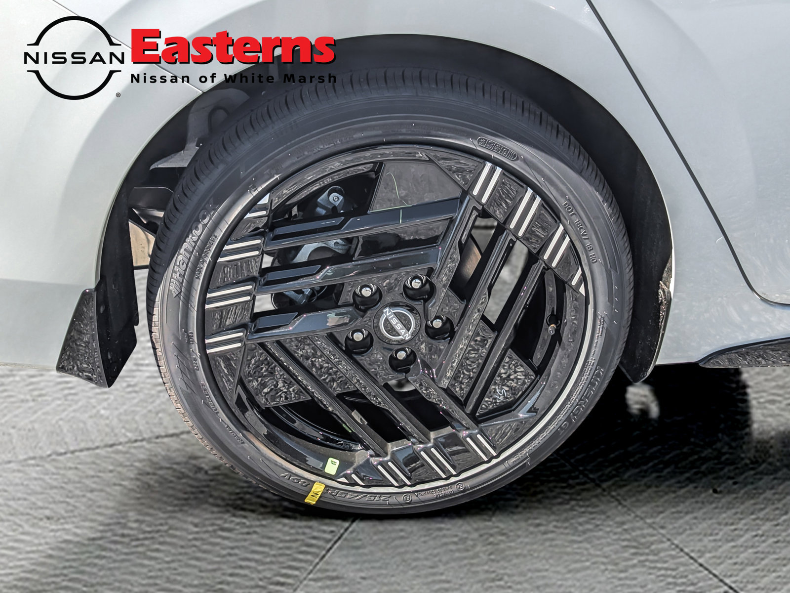 New 2027 Nissan Sentra SR w/ SR Premium Package FWD image 24