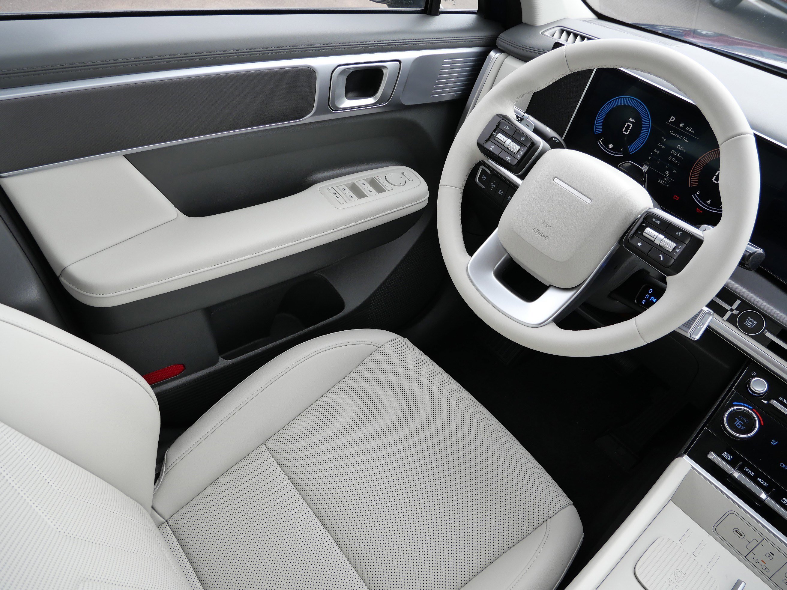 Certified 2026 Hyundai Santa Fe SEL w/ Tow & Go Package image 9