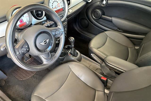 Used 2013 MINI Cooper Hardtop image 9