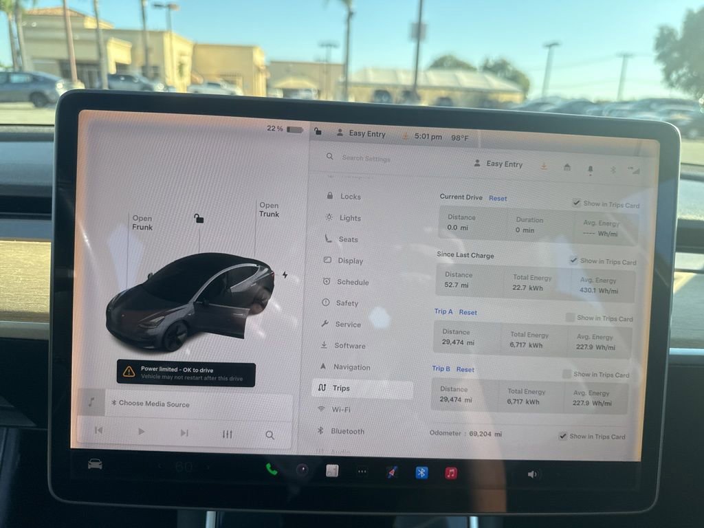 Used 2018 Tesla Model 3 Long Range image 22