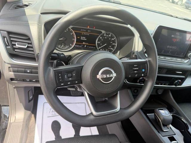 Used 2024 Nissan Rogue SV AWD/4WD image 13