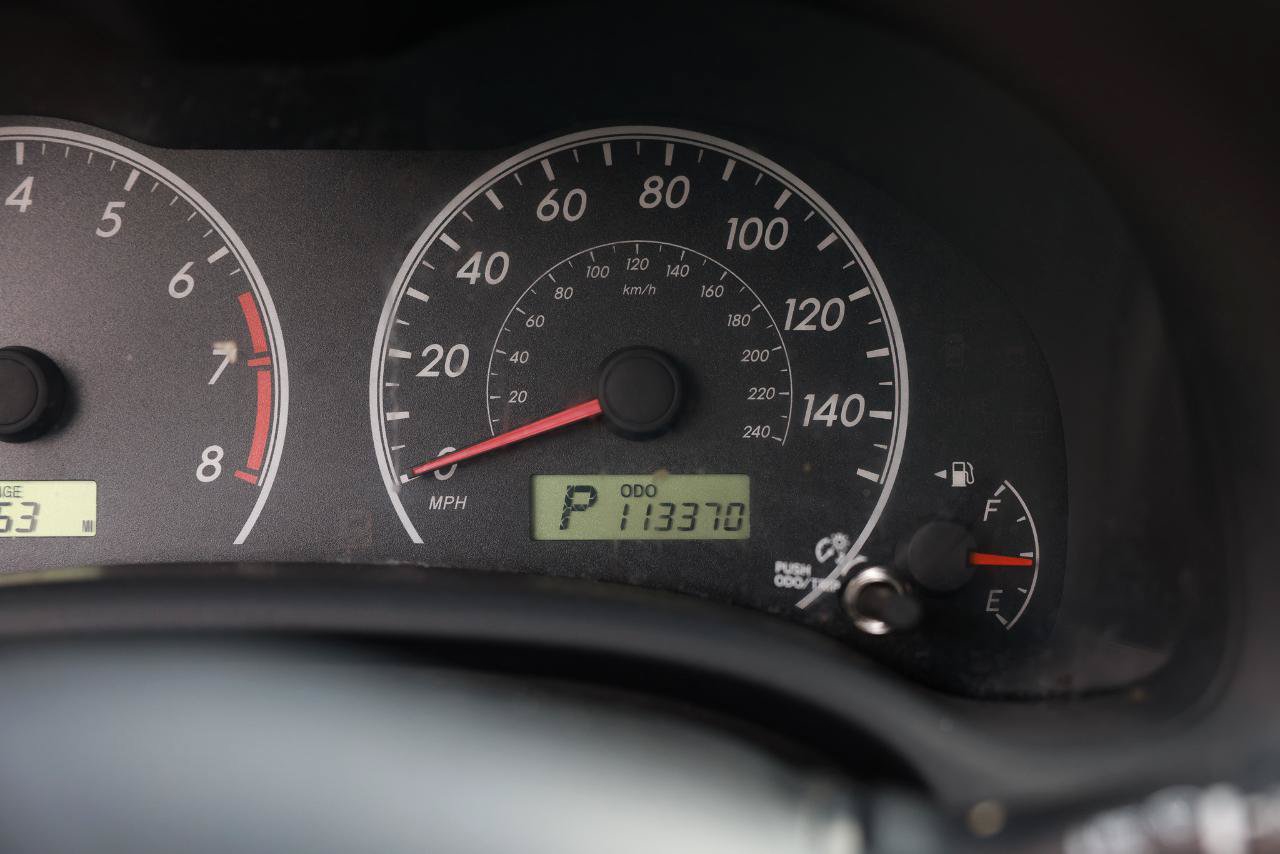 Used 2012 Toyota Corolla LE FWD image 39