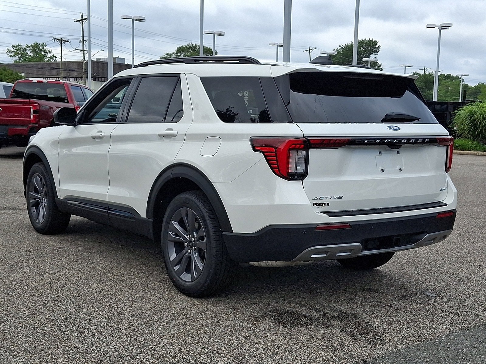 New 2026 Ford Explorer Active w/ Active Comfort Package AWD/4WD image 4