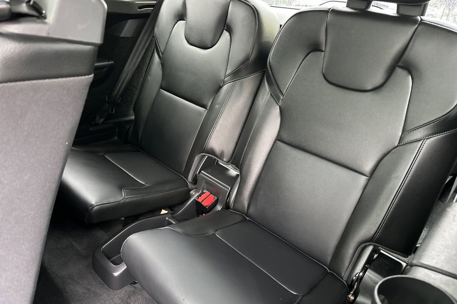 Used 2019 Volvo XC90 T5 Momentum image 15