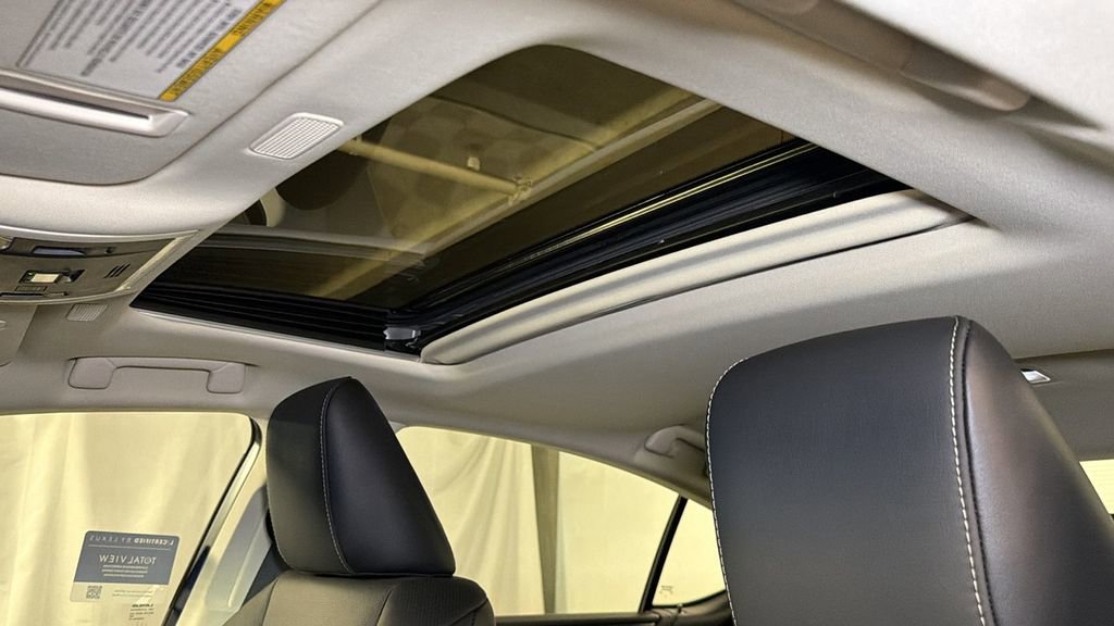 Certified 2025 Lexus ES 350 w/ Premium Package image 6