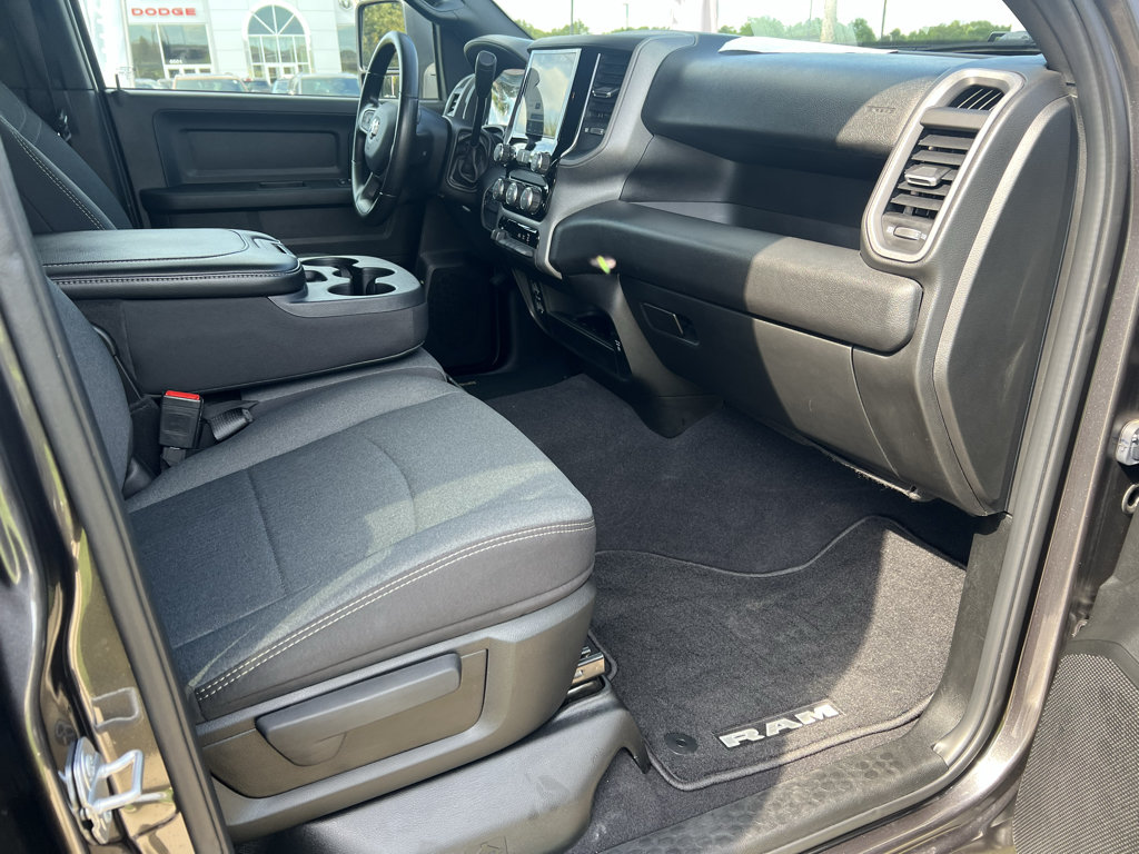 Used 2024 RAM 2500 Tradesman w/ Chrome Appearance Group AWD/4WD image 15