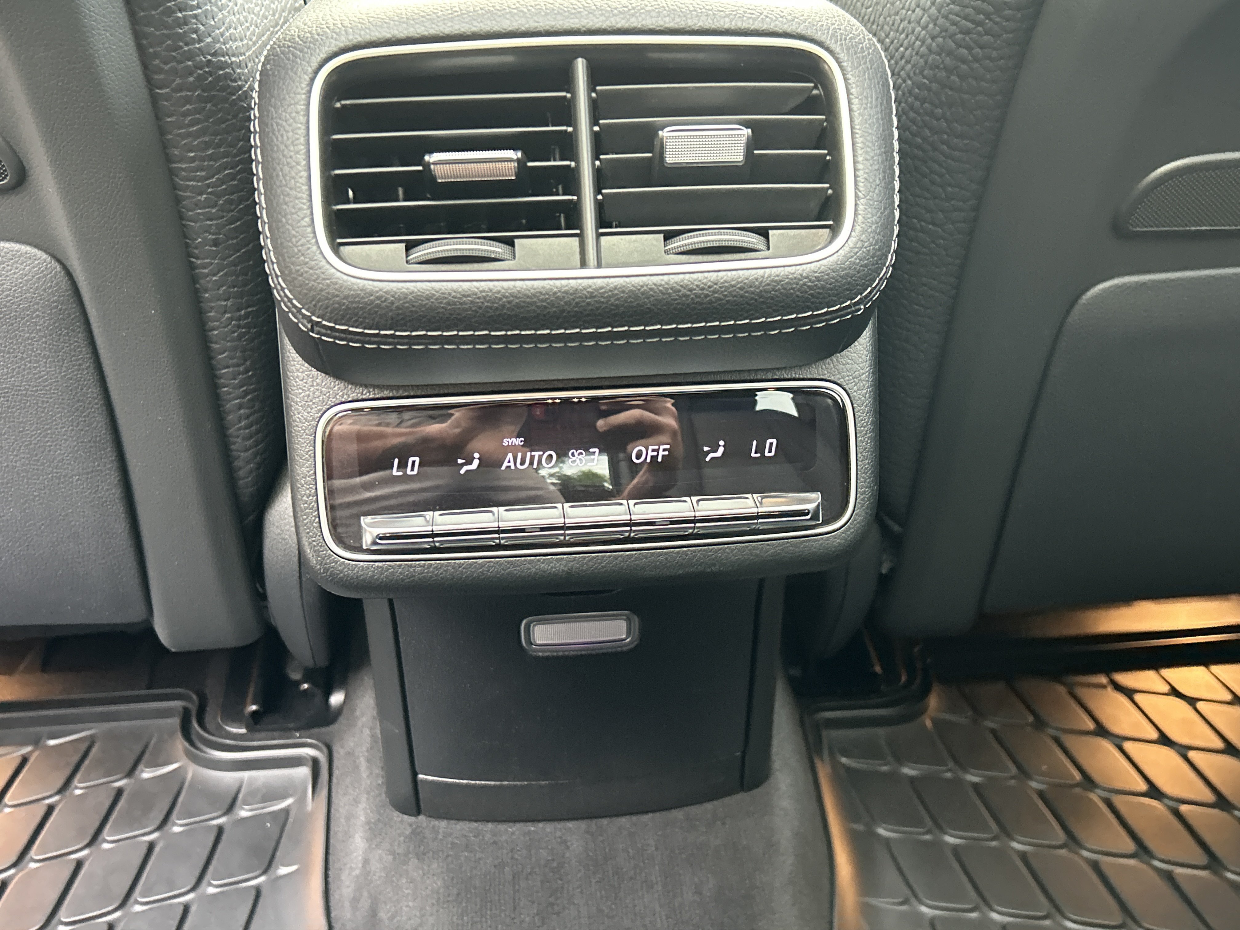 Certified 2024 Mercedes-Benz GLS 580 4MATIC image 43