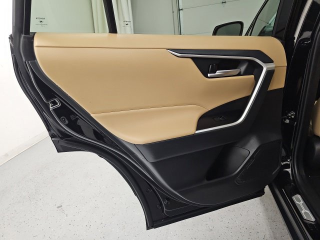 Certified 2025 Toyota RAV4 XLE Premium FWD image 30