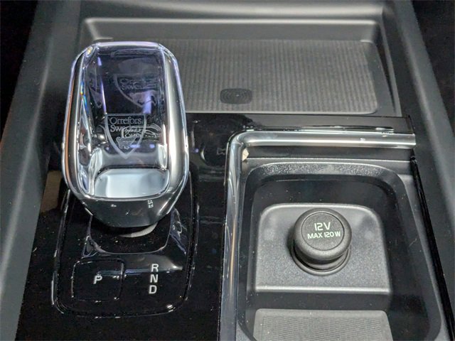 New 2026 Volvo XC60 B5 Plus w/ Protection Package Premier image 24