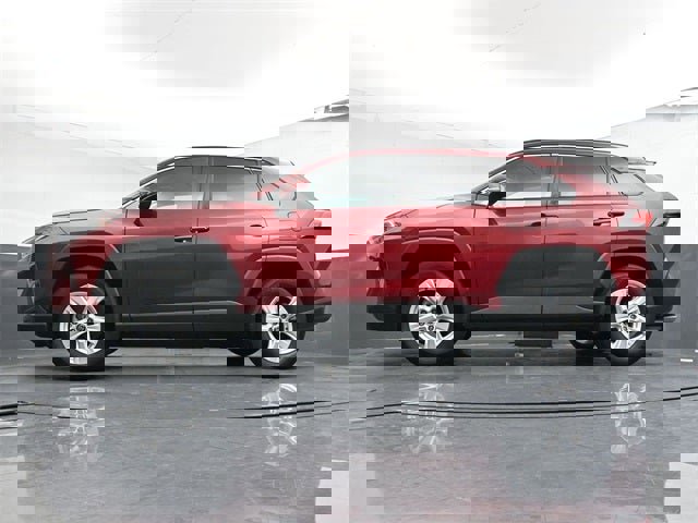 Used 2021 Toyota RAV4 XLE w/ Convenience Package image 24