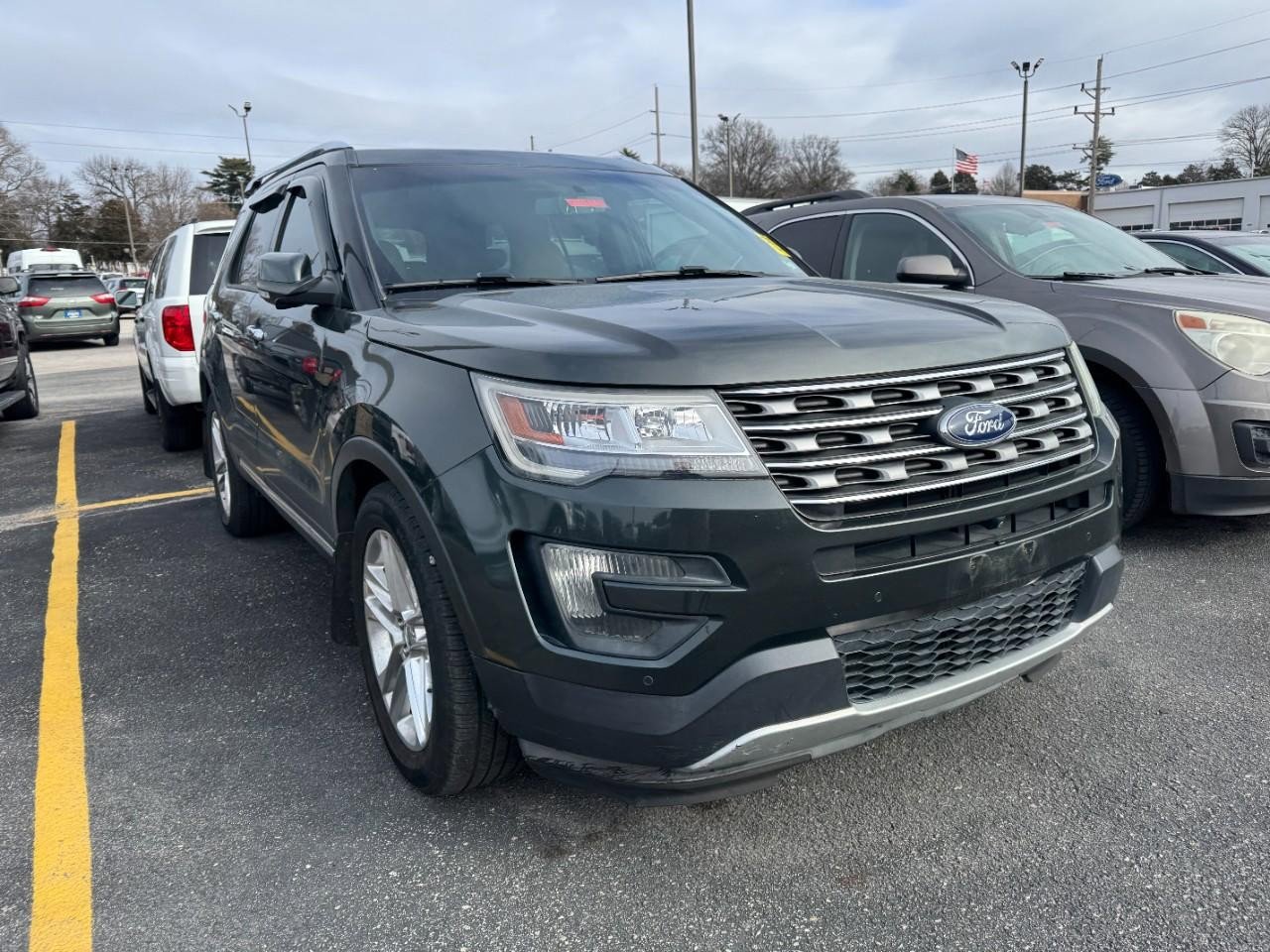Used 2016 Ford Explorer Limited image 2