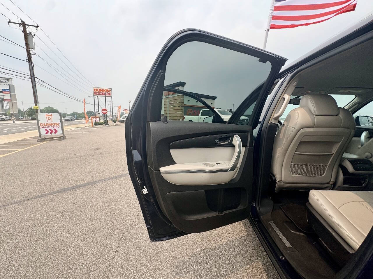 Used 2007 GMC Acadia SLT w/ Convenience Package AWD/4WD image 22