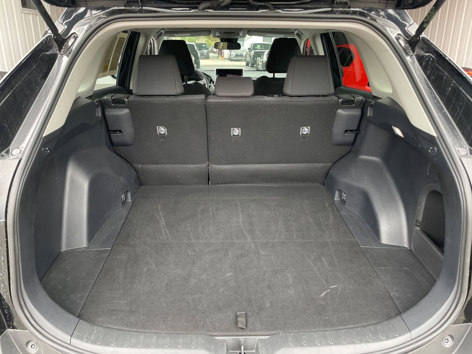 Used 2025 Toyota RAV4 LE image 30