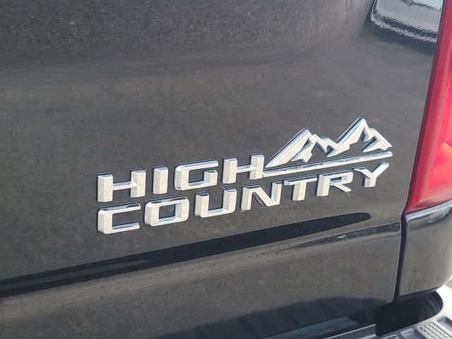 Used 2023 Chevrolet Silverado 2500 High Country w/ Z71 Off-Road Package AWD/4WD image 10