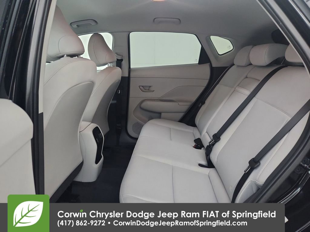 Used 2025 Hyundai Kona SEL image 28