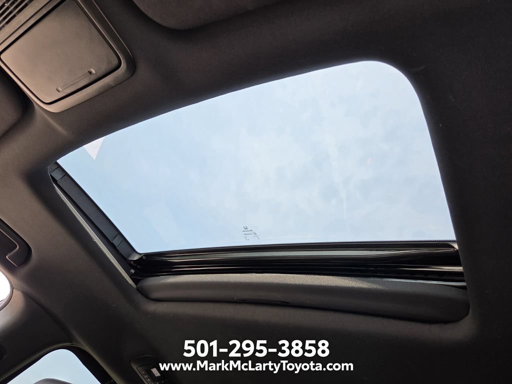 Used 2025 Honda Odyssey Sport-L image 18