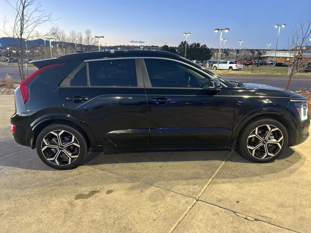 Used 2023 Kia Niro EX Touring image 9