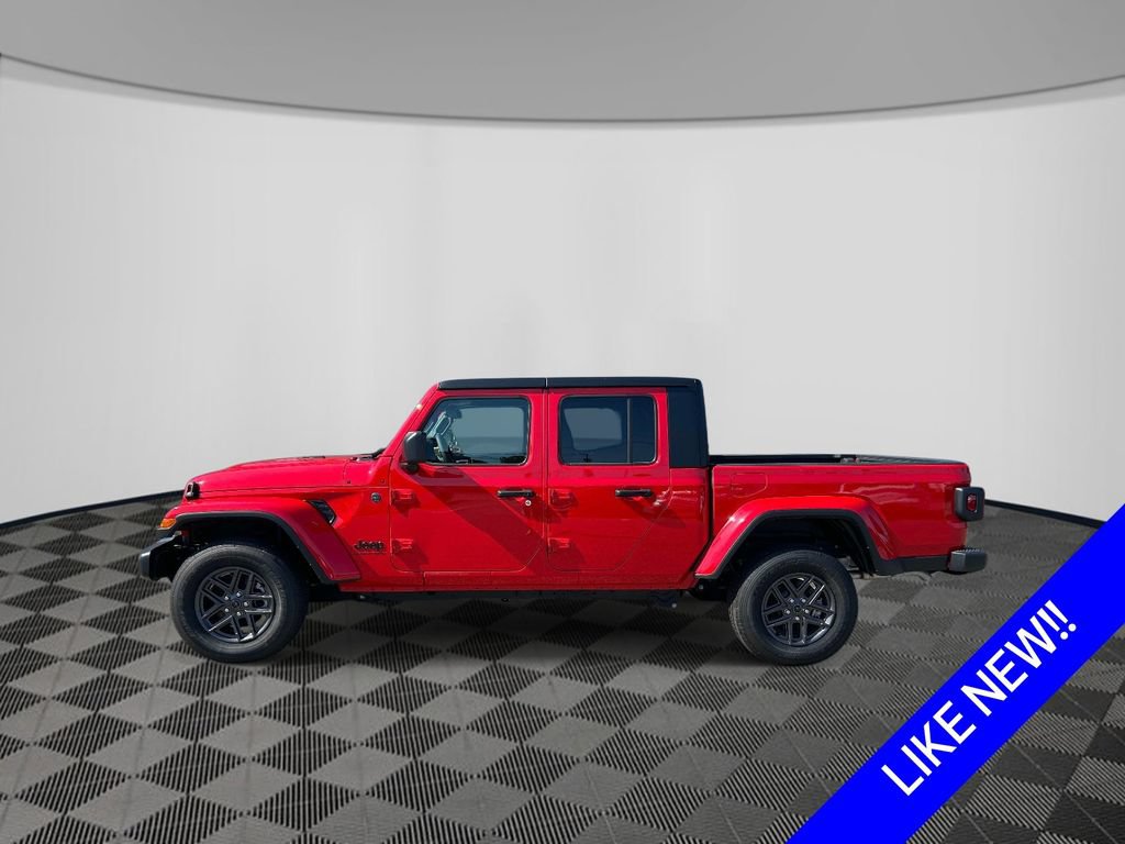 Certified 2025 Jeep Gladiator Sport AWD/4WD video 2