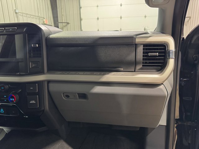 Used 2024 Ford F350 XLT image 33