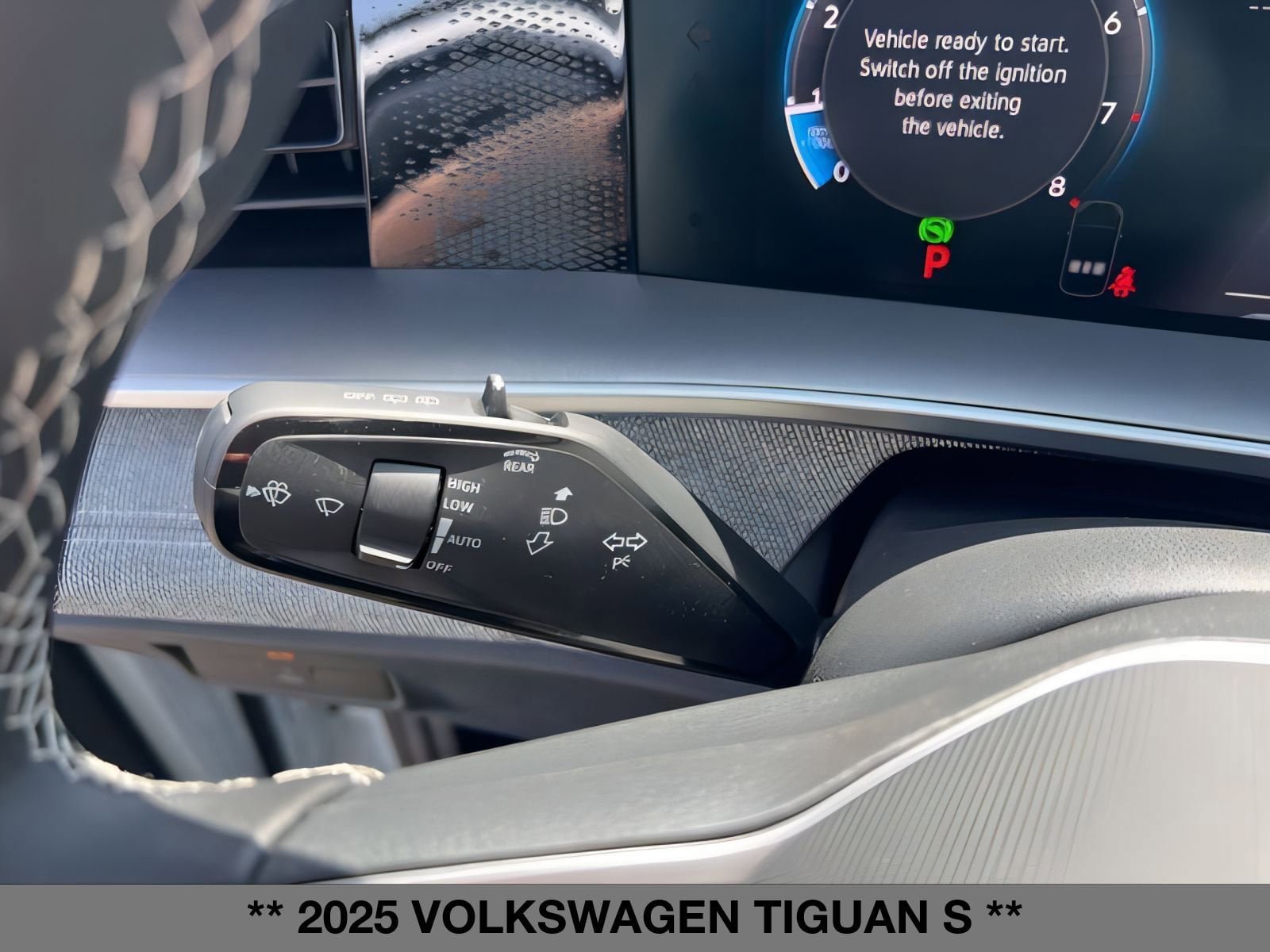 New 2025 Volkswagen Tiguan S AWD/4WD image 17