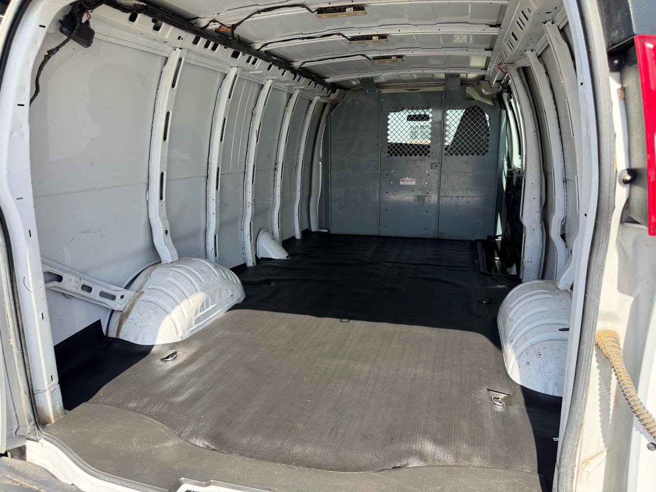 Used 2020 Chevrolet Express 2500 RWD 2500 155 w/ Communications Package image 24