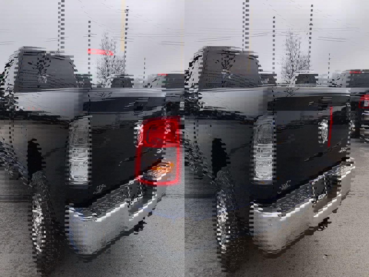 Used 2023 RAM 2500 Tradesman w/ Chrome Appearance Group image 4