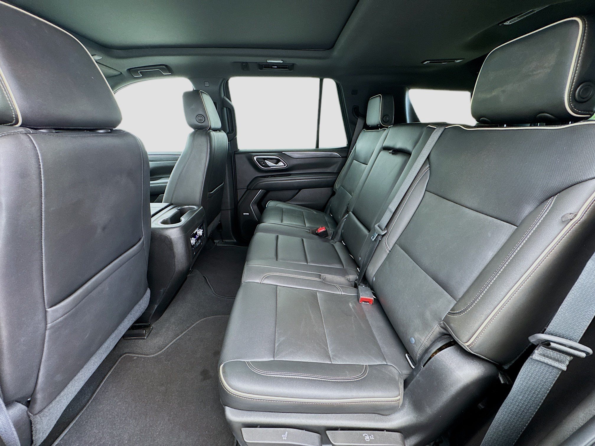 Used 2021 GMC Yukon SLT w/ SLT Luxury Plus Package RWD image 16