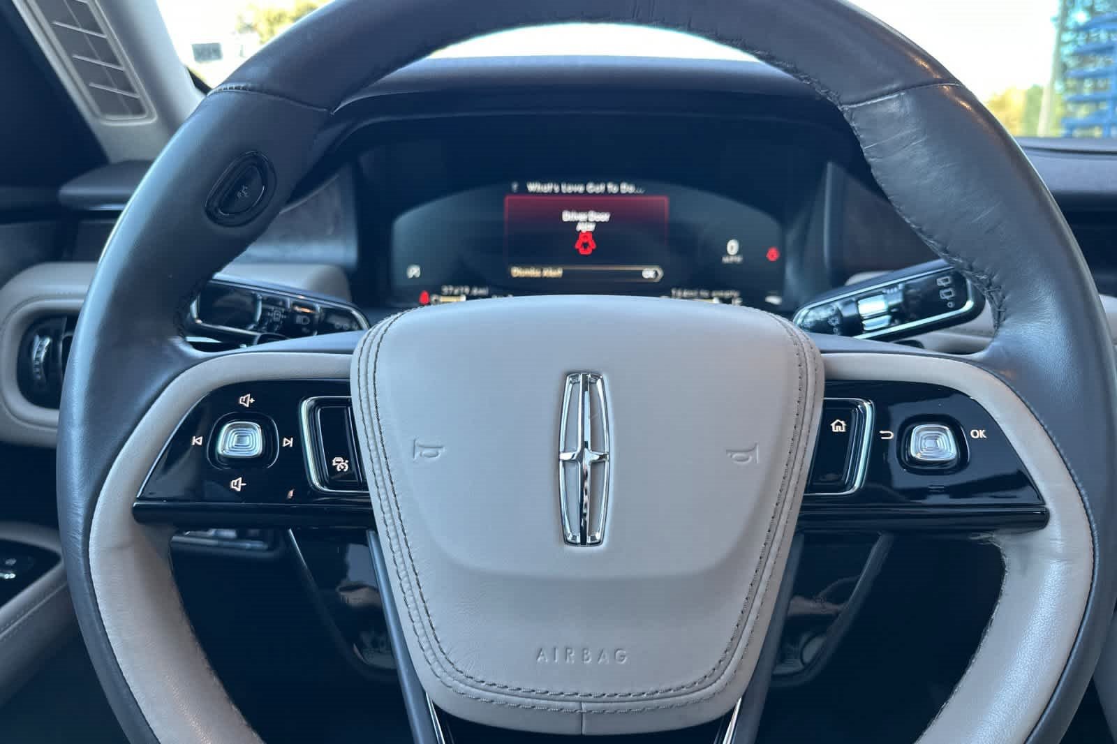 Used 2022 Lincoln Aviator Reserve w/ Equipment Group 201A image 26