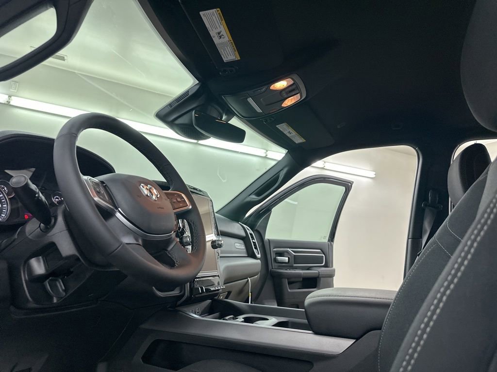 New 2026 RAM 2500 Big Horn AWD/4WD image 27