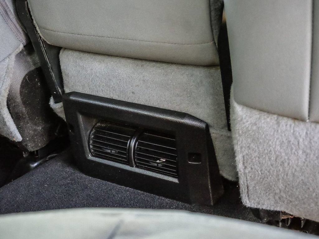 Used 2019 RAM 1500 Classic SLT RWD image 19