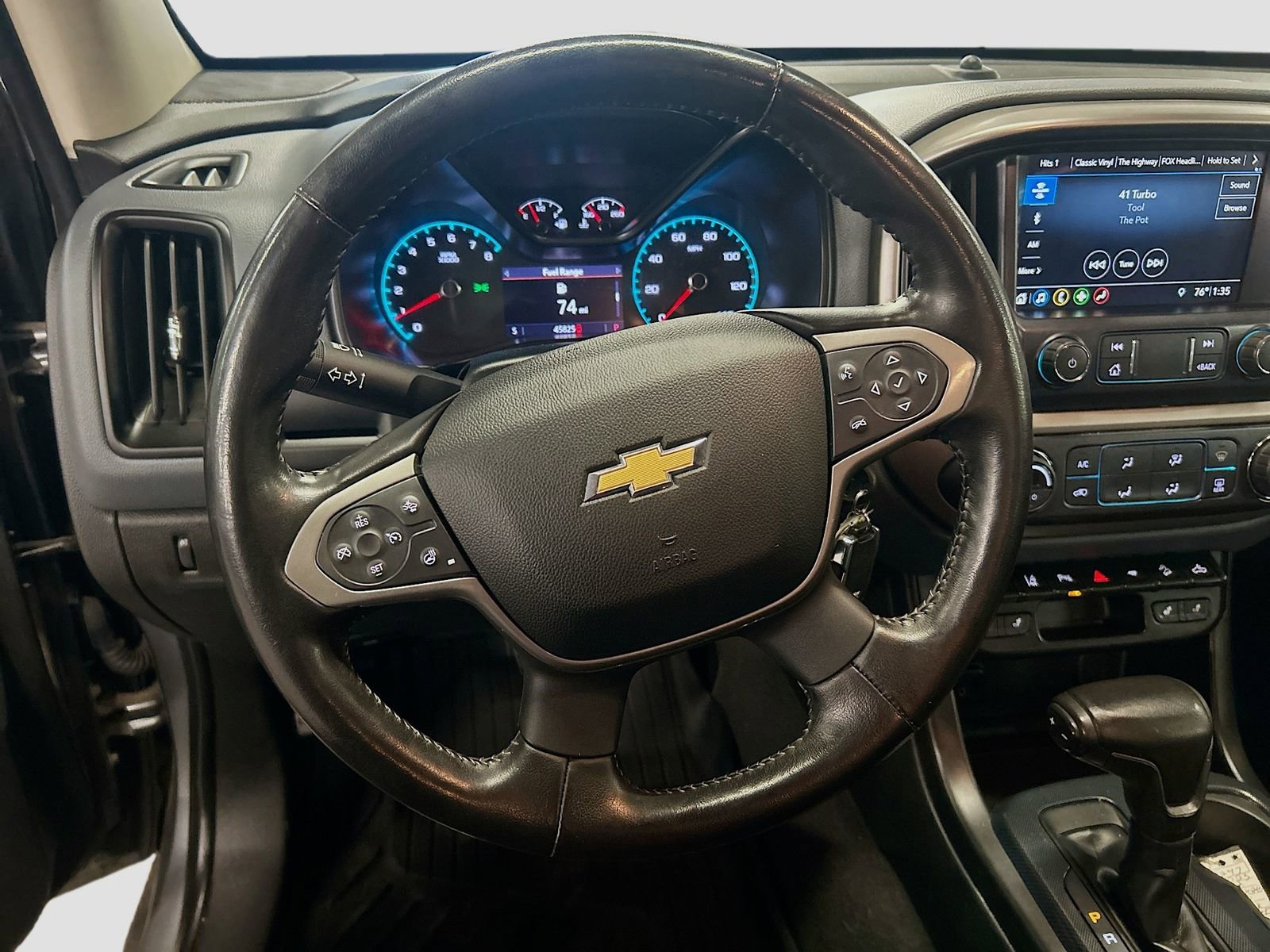 Used 2021 Chevrolet Colorado Z71 w/ Safety Package AWD/4WD image 11