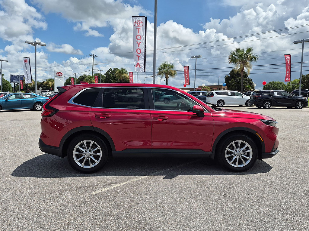 Used 2025 Honda CR-V EX image 2