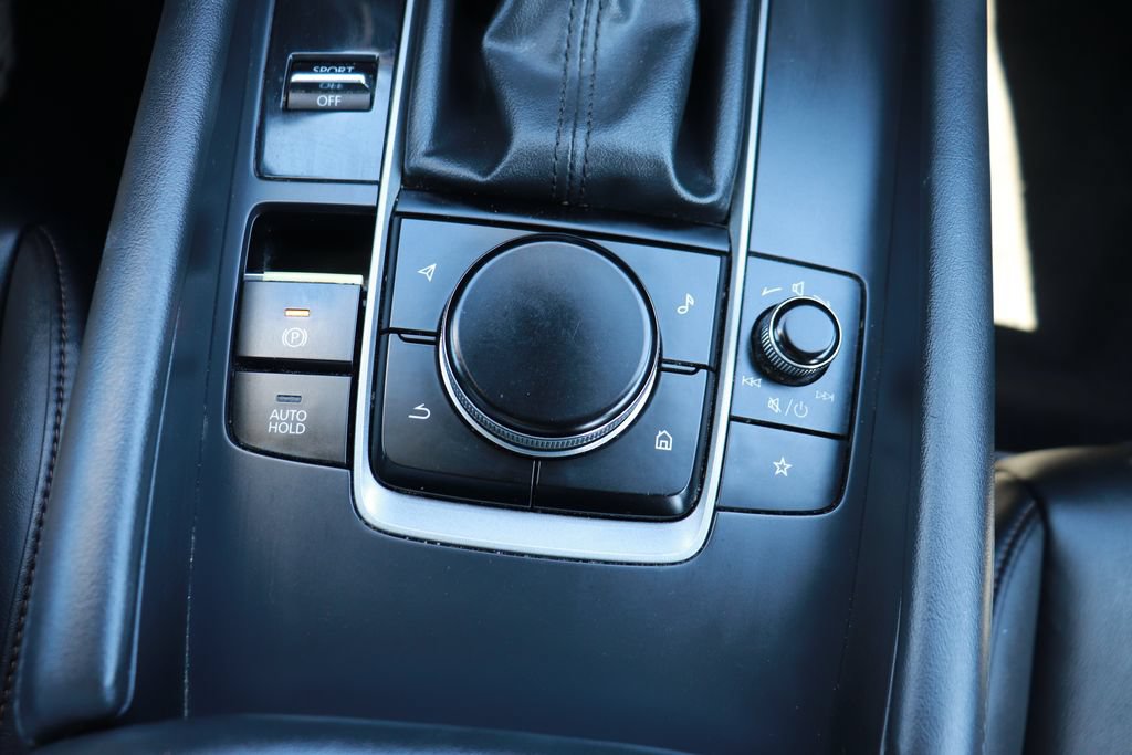 Used 2020 MAZDA MAZDA3 Hatchback FWD image 18
